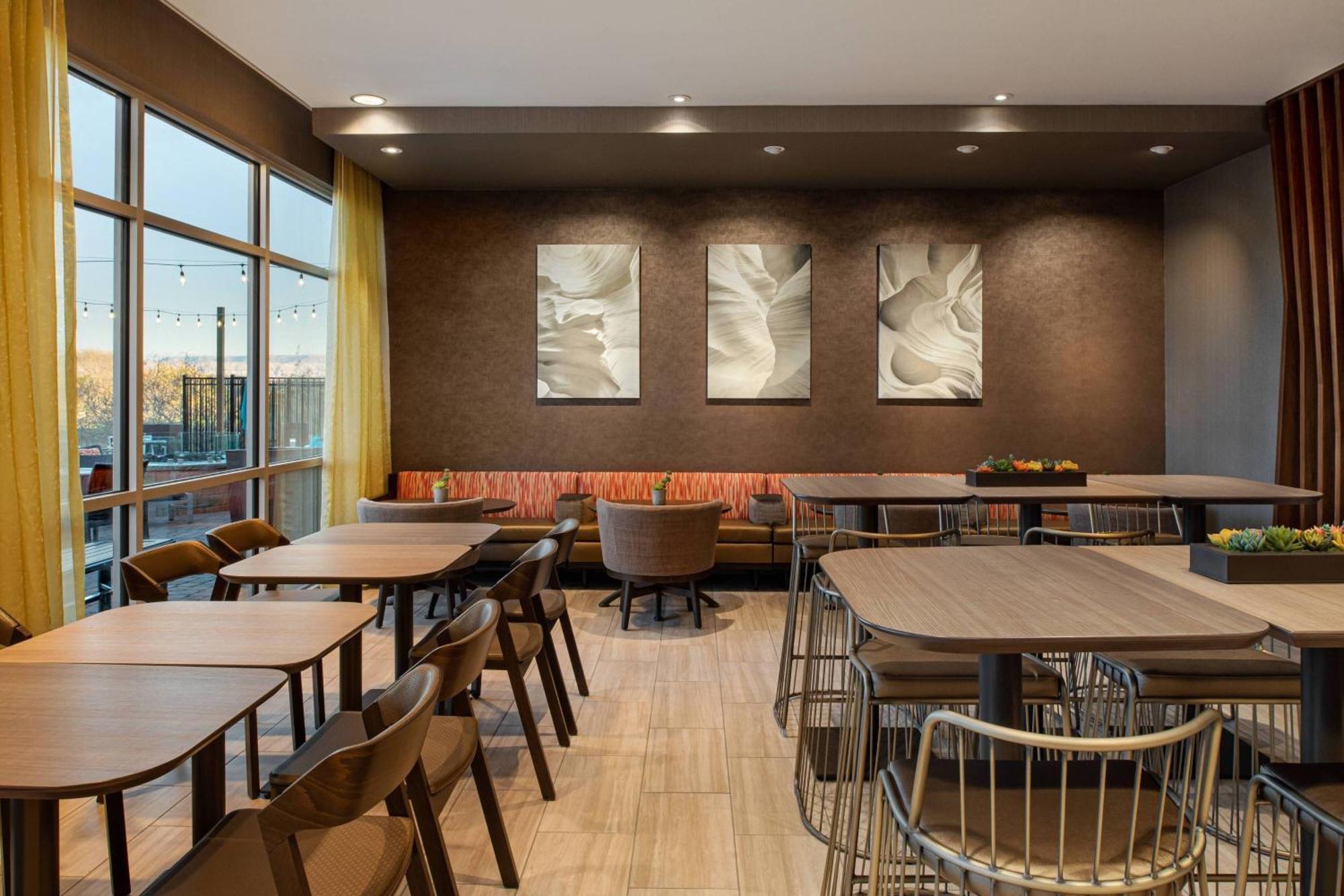 Springhill Suites By Marriott St. George Washington Exterior photo